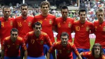 España sigue líder tras iniciar la clasificación para la Eurocopa 2012