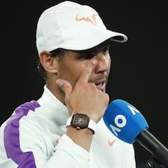 Nadal, sobre Djokovic: "Parecía que se iba a retirar... y luego acabó jugando normal"