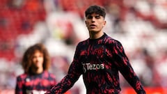 Garnacho se estrena en el banco del United