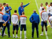 Preocupación por la lesión del centrocampista De Guzman