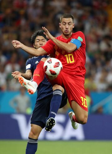 Eden Hazard y Gaku Shibasaki.