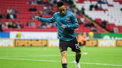 Cueva debuta con derrota