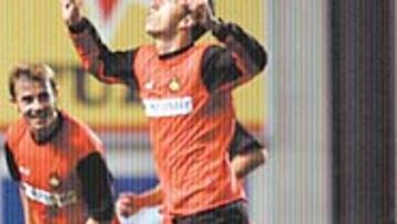 <B>FUNCIONA</B>. Nené ya ha jugado 12 partidos en Liga.