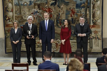 Alejandro Abascal,deportista español y dirigente deportivo que compitió en vela en la clase Flying Dutchman, recibe su Premio Nacional Francisco Fernández Ochoa en la entrega de los Premios Nacionales del Deporte 2023 y 2024.