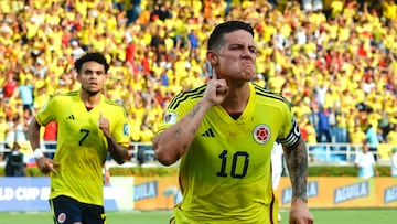 AMDEP352. BARRANQUILLA (COLOMBIA), 12/10/2023.- James Rodríguez de Colombia celebra su gol hoy, en un partido de las Eliminatorias Sudamericanas para la Copa Mundial de Fútbol 2026 entre Colombia y Uruguay en el estadio Metropolitano en Barranquilla (Colombia). EFE/ Mauricio Dueñas Castañeda
