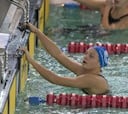 Jennifer Pareja cambia por un día waterpolo por natación