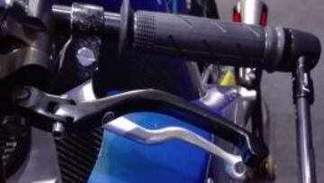 El manillar de la moto de Pasini.