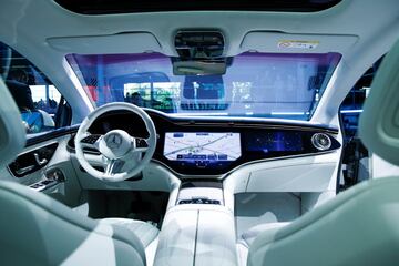 Interior del Mercedes EQE.