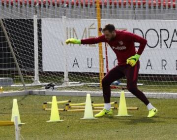 Oblak entrenando con normalidad
