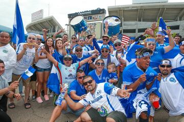 Así se vive el México vs El Salvador en el Qualcomm Stadium