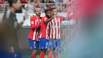 Atletico Madrid's Thomas Lemar (C) celebrates scoring his team's first goal against K-League XI during the friendly football match between Atletico Madrid and K-League XI at Seoul World Cup Stadium in Seoul on July 27, 2023. (Photo by Jung Yeon-je / AFP)