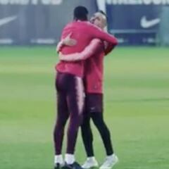 Messi y Jordi Alba felicitan a Jeison Murillo por su entreno