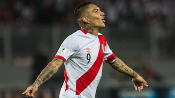 Paolo Guerrero, a un gol de los 40 con la selección de Perú