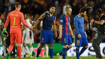 Messi, Iniesta, Su&aacute;rez y Ter Stegen, despu&eacute;s de ser eliminados por la Juventus en 2017. 