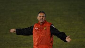 Joaqu&iacute;n Caparr&oacute;s en el entrenamiento del Mallorca.