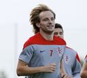 Los fichajes de Bravo e Ivan Rakitic, pendientes de flecos