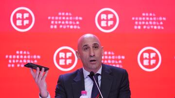 20/04/22 RUEDA DE PRENSA DE LUIS RUBIALES EN LA CIUDAD DEL FUTBOL DE LAS ROZAS CASO GERARD PIQUE

 RFEF REAL FEDERACION ESPAÑOLA DE FUTBOL 