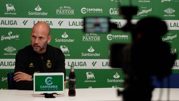 José Alberto, entrenador del Racing.