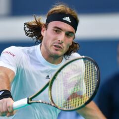 Tsitsipas sintió “como una droga” tras ganar a Nadal
