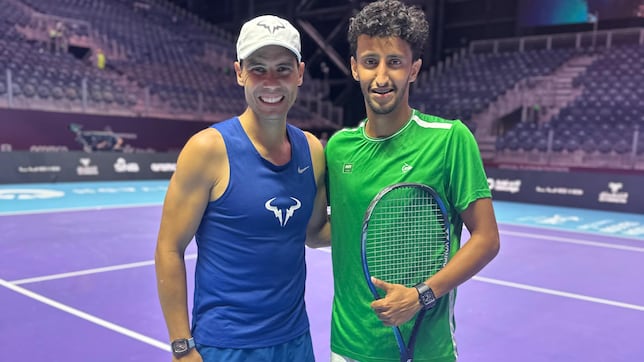 Nadal se machaca con un sparring saudí en Riad