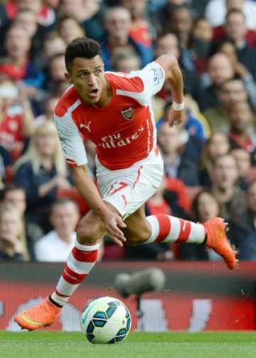 Alexis Sánchez hizo un partidazo en el empate del Arsenal ante Hull City. 
