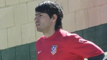 Agüero: "No nos vamos a engañar, entrar en Champions es muy difícil"