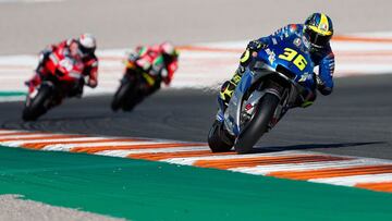 GRAFCVA9731. CHESTE (VALENCIA), 15/11/2020.-.El piloto de Moto GP, Joan Mir (Suzuki Ecstar) rueda en el circuito Ricardo Tormo de Cheste (Valencia) donde se disputa el GP Comunitat Valenciana. EFE/Kai Försterling