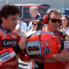 Márquez cambia la cara