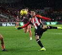 Maupay reanima al Brentford; Reguilón debuta