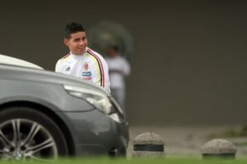 James llegó el lunes al mediodía al país. En la tarde tuvo su primera práctica con Colombia.