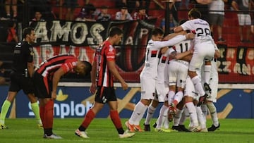 Newell&rsquo;s gan&oacute; un partido clave y hundi&oacute; a Patronato