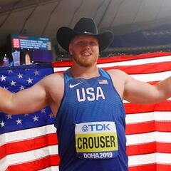 Crouser destroza el récord de peso bajo techo: 22,82