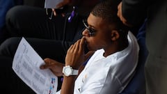 Leonardo: "I cannot promise that Mbappé will renew with PSG"