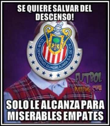 Tras el 1-1 en la cancha del estadio Azul, las imágenes más divertidas por parte de los aficionados no se hicieron esperar. ¡A reír un rato!