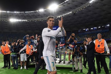 En Kiev y ante el Liverpool. El Real Madrid consiguió su cuarta Champions en 5 años pero con un toque agridulce pues Cristiano ante la prensa dijo unas palabras que sonaron a despedida, como a la postre fue.
