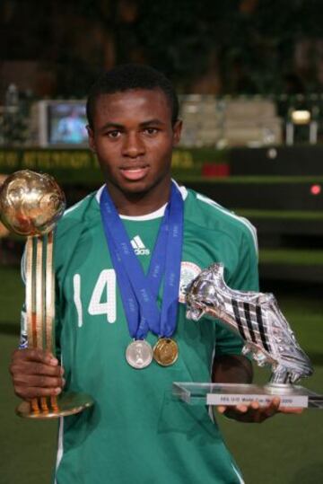 Sani Emannuel (Nigeria) fue la gran estrella de la copa disputada en su país en 2009 y firmó rápidamente con Lazio. Sin embargo, nunca pudo consolidarse y actualmente está sin club.