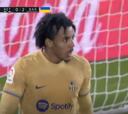 A los centrales de 50M€ también les pasa: el gol de Koundé que metió en un buen lío al Barça