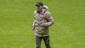 Simeone, durante el entrenamiento del Atl&eacute;tico.