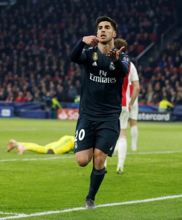 1-2. Marco Asensio celebró el segundo gol.