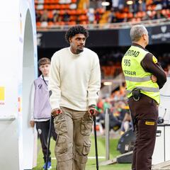 Thierry alarga los plazos para su regreso