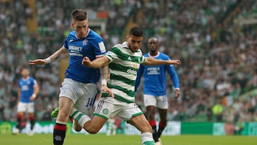 GLASGOW, SCOTLAND - SEPTEMBER 03: Ryan Kent of Rangers battles for possession with Liel Abada of Celtic during the Cinch Scottish Premiership match between Celtic FC and Rangers FC at on September 03, 2022 in Glasgow, Scotland. (Photo by Ian MacNicol/Getty Images)