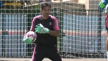 Buffon, presentado como nuevo portero del PSG