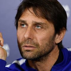 Conte pide "una demostración pública de la directiva" blue