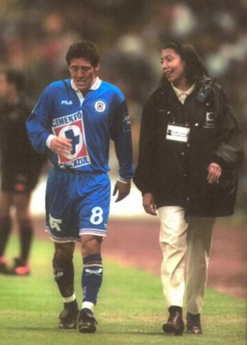 Mauro Camoranesi fue suspendido en 1999 y rompió en llanto por tener que abandonar la cancha.