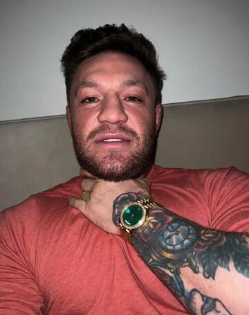 McGregor muestra su última compra con una extraña imagen que ha borrado: “¿Te estás ahogando?”