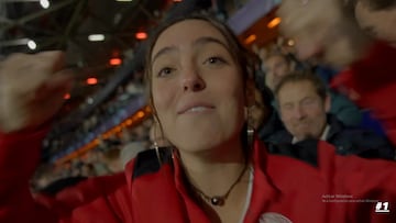 Así vivió y gritó ‘Fer’ Serrano, novia de ‘Santi’ Giménez, sus goles en Champions League