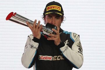 Alonso, en el podio del GP de Qatar el pasado domingo.