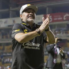 El efecto Maradona no se reflejó en las gradas: Sólo el 50% de asistencia