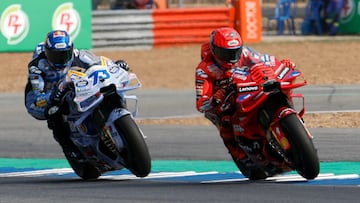 Los M¨¢rquez en la carrera de Tailandia, Marc y ?lex.