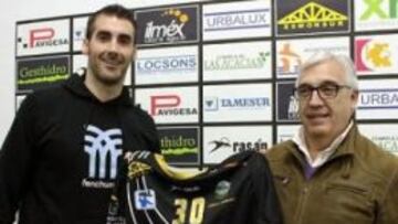 Chispi, en su presentación con el Puente Genil.